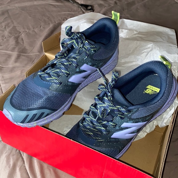 New Balance Sneakers - Picture 1 of 5